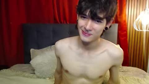 MOON AND ZUKO online show from February 10, 2026, 2:04 am