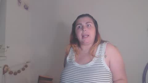 Snapshot of moonfox_ chatting on September 24, 2025, 2:48 am MoonFox online show from September 24, 2025, 2:48 am