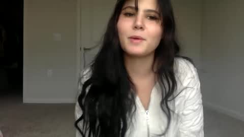 mooni minx online show from November 18, 2025, 2:54 pm