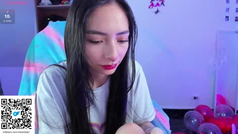 MOON  online show from February 4, 2025, 11:27 pm