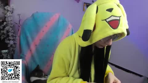 MOON  online show from September 15, 2025, 12:10 am