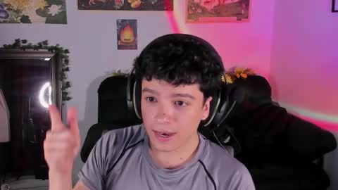 Clove online show from January 9, 2026, 4:26 am