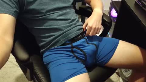 moonlighter7 online show from October 25, 2025, 1:35 am