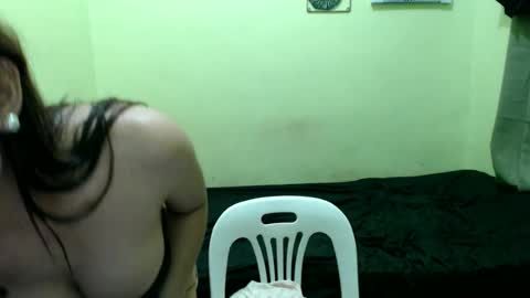 Snapshot of moonlit_tala chatting on July 5, 2026, 4:19 am Moonlit Tala online show from July 5, 2026, 4:19 am
