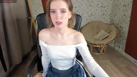 Asuna online show from November 9, 2025, 1:31 pm