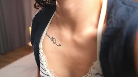 moonofhades online show from February 25, 2026, 9:46 pm