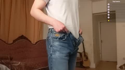 Moonsire online show from January 24, 2025, 12:42 am