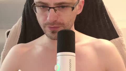 Moonsire online show from February 20, 2026, 5:37 am