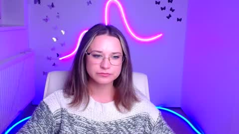 Susanna online show from December 5, 2025, 12:03 pm