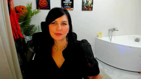 Ask me  online show from October 21, 2025, 4:13 am