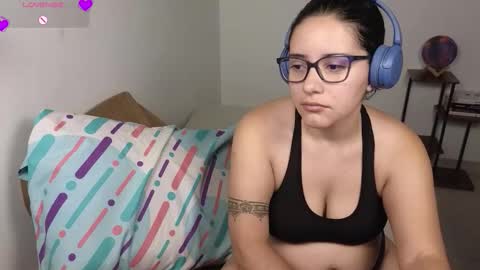 Moon Woman online show from February 28, 2026, 3:40 am