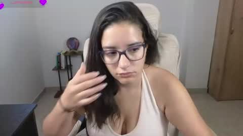Snapshot of moonwoman_ chatting on June 28, 2026, 3:07 pm Moon Woman online show from June 28, 2026, 3:07 pm