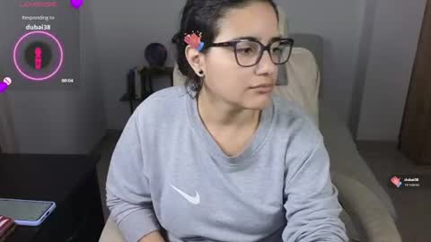 Snapshot of moonwoman_ chatting on July 14, 2026, 2:38 am Moon Woman online show from July 14, 2026, 2:38 am