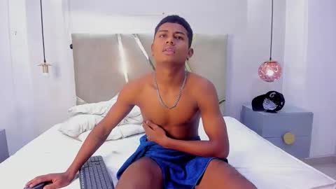 Snapshot of morenitodigno chatting on October 24, 2025, 7:43 pm Mmorenito online show from October 24, 2025, 7:43 pm