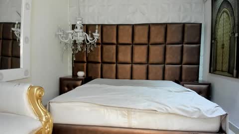 Snapshot of morenitodigno chatting on January 5, 2026, 6:44 pm Mmorenito online show from January 5, 2026, 6:44 pm