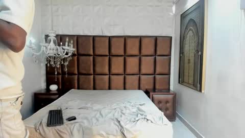 Snapshot of morenitodigno chatting on January 8, 2026, 6:54 pm Mmorenito online show from January 8, 2026, 6:54 pm