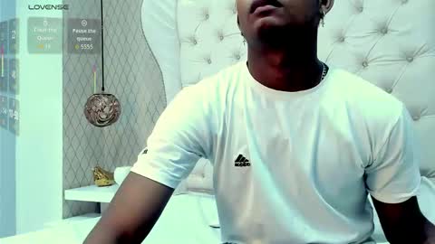 Snapshot of morenitodigno chatting on January 10, 2026, 6:42 pm Mmorenito online show from January 10, 2026, 6:42 pm