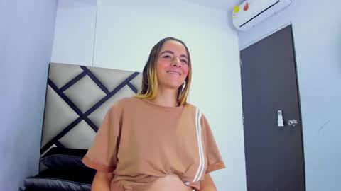 morgan_82ws online show from April 4, 2026, 7:44 pm