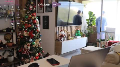   online show from December 14, 2025, 8:24 pm