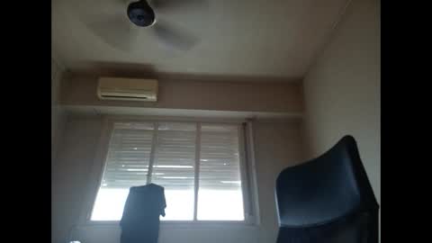 Snapshot of morocho777 chatting on February 8, 2025, 9:46 pm Bruno online show from February 8, 2025, 9:46 pm