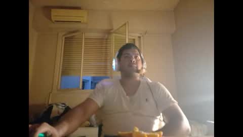 Snapshot of morocho777 chatting on February 17, 2026, 9:06 am Bruno online show from February 17, 2026, 9:06 am