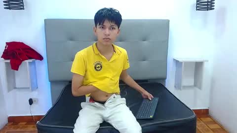 MORTELLE online show from November 19, 2025, 12:49 pm