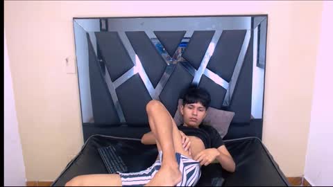 MORTELLE online show from November 21, 2025, 7:56 pm