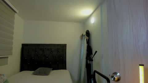 Snapshot of morthy_downey chatting on May 24, 2026, 2:27 am Morthy online show from May 24, 2026, 2:27 am
