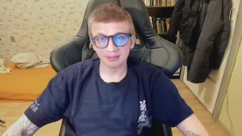 Snapshot of mortywithlove chatting on April 20, 2026, 3:48 pm Morty online show from April 20, 2026, 3:48 pm