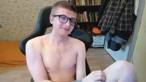 Snapshot of mortywithlove chatting on April 24, 2026, 9:12 am Morty online show from April 24, 2026, 9:12 am