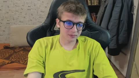 Snapshot of mortywithlove chatting on May 16, 2026, 2:49 pm Morty online show from May 16, 2026, 2:49 pm