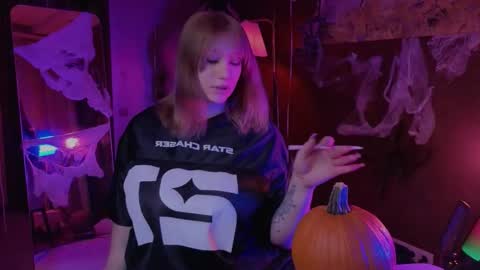 Snapshot of morvelyn chatting on October 26, 2025, 5:30 pm morvelyn online show from October 26, 2025, 5:30 pm