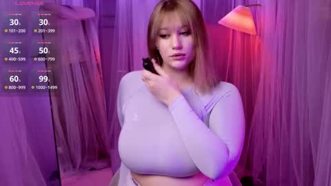 Snapshot of morvelyn chatting on November 10, 2025, 7:13 pm morvelyn online show from November 10, 2025, 7:13 pm