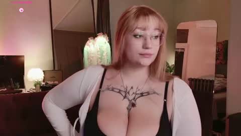 morvelyn online show from July 14, 2026, 9:31 pm