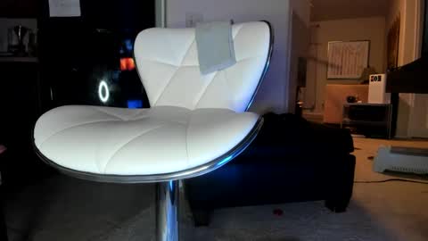 Snapshot of mossimo32 chatting on January 31, 2025, 2:58 am MOSSIMO KNIGHT online show from January 31, 2025, 2:58 am