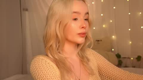 Snapshot of mother__of__dragons chatting on November 17, 2025, 9:20 pm Deni and Jett my weekly schedule online show from November 17, 2025, 9:20 pm