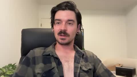 Snapshot of moustachematt chatting on June 25, 2026, 3:50 am moustachematt online show from June 25, 2026, 3:50 am