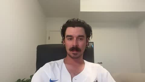 Snapshot of moustachematt chatting on July 16, 2026, 1:55 am moustachematt online show from July 16, 2026, 1:55 am