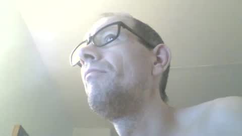 Snapshot of moviem1978 chatting on February 12, 2025, 8:38 am Frederik online show from February 12, 2025, 8:38 am