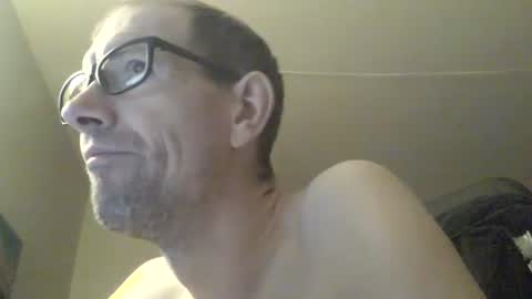 Snapshot of moviem1978 chatting on February 13, 2025, 5:44 pm Frederik online show from February 13, 2025, 5:44 pm