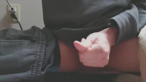 mowfbreever online show from November 1, 2025, 3:03 pm