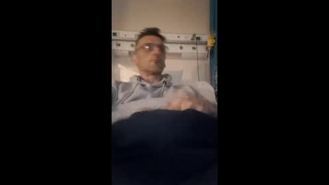 mppempis81 online show from April 19, 2026, 11:51 pm