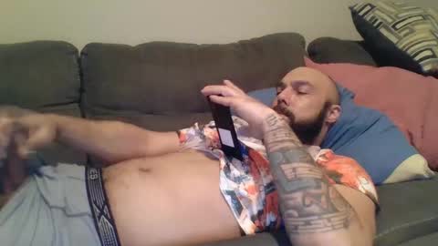 Snapshot of mr8plus chatting on February 11, 2025, 11:44 pm Mr8 online show from February 11, 2025, 11:44 pm