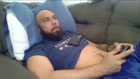 Mr8 online show from April 8, 2026, 9:37 pm