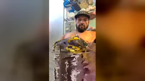 Snapshot of mr_and_mrs_dtf chatting on April 3, 2026, 5:00 pm mr_and_mrs_dtf online show from April 3, 2026, 5:00 pm