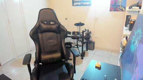 Snapshot of mr_andresr chatting on February 13, 2025, 4:11 am Andy online show from February 13, 2025, 4:11 am