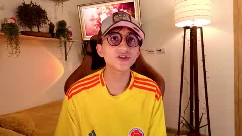 Mr Evans online show from December 16, 2025, 5:51 pm