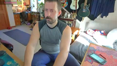 ninko online show from October 26, 2025, 3:40 pm