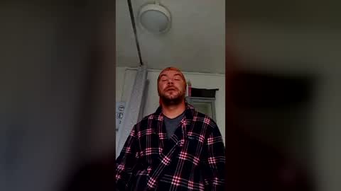 mr_i_ online show from June 18, 2026, 9:25 am