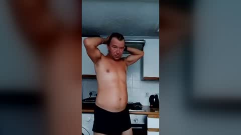 mr_i_ online show from August 1, 2026, 7:40 am